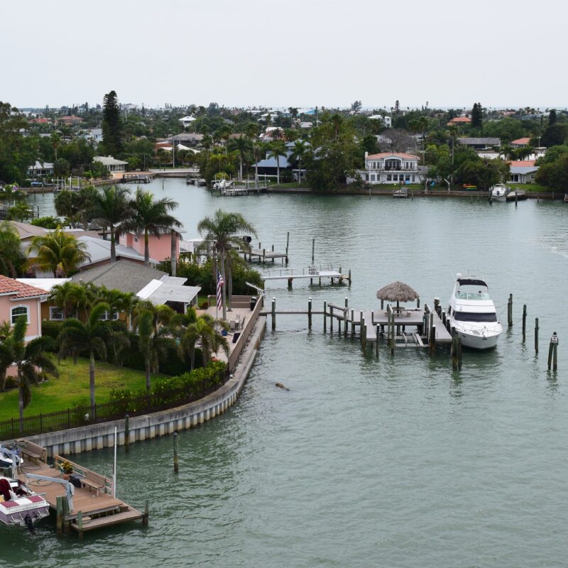 Is Now the Right Time to Buy a Vacation Home? 